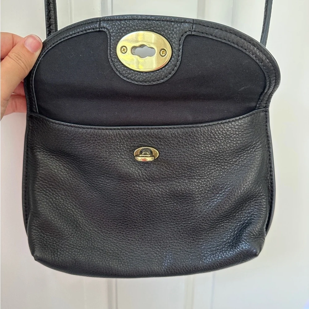LAST CHANCE! Fossil Monica Black Leather Crossbody Bag Purse with Cardholders - Picture 4 of 7